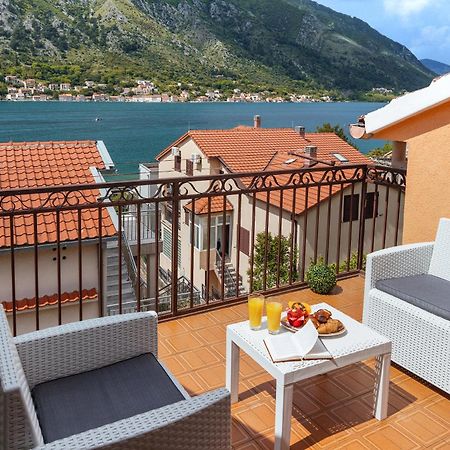 Apartment Busola Kotor Exterior foto